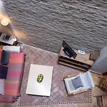 Alameda Rooms